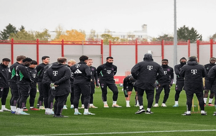 Sesi latihan Bayern Muenchen jelang pertandingan melawan Borussia Dortmund, Minggu (5/11) dini hari ini. (Instagram/@fcbayern) - Image