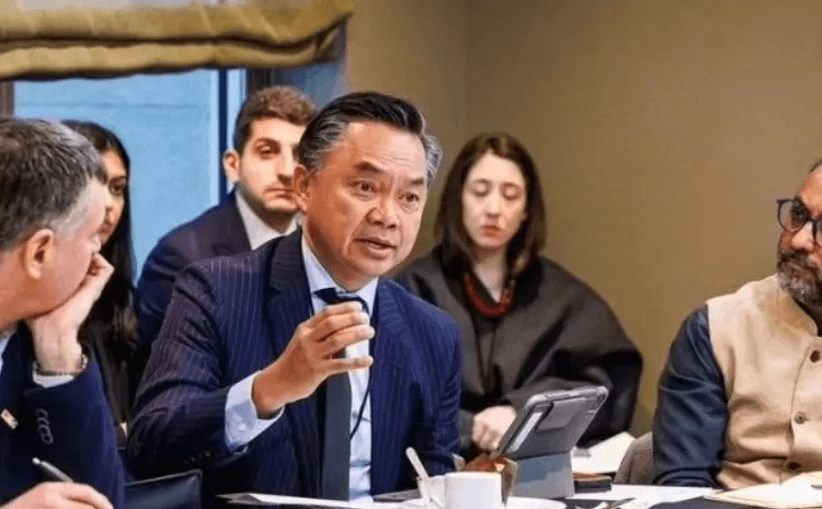 Desc gambar: Dino Patti Djalal, mantan Dubes Indonesia untuk Amerika Serikat sekaligus Wakil Menteri Luar Negeri Indonesia ke-5. (@dinopattidjalal/Instagram) - Image