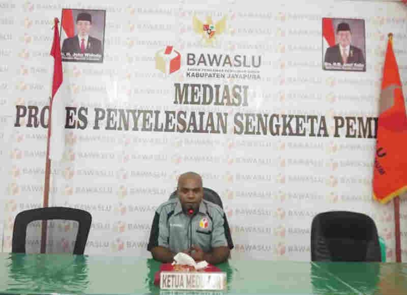 Rentan Terjadi dan Akibatkan Polarisasi Masyarakat, Bawaslu Jayapura Ingatkan Peserta Pemilu Hindari Politik Identitas - Image