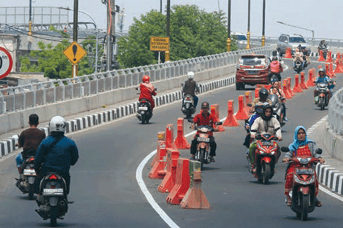 TAHAP LANJUTAN: Flyover Krian beroperasi seterusnya. Tidak ada penutupan meski masih ada pengerjaan finishing. - Image