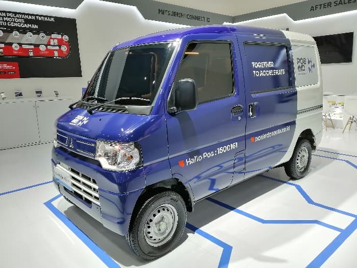 Mitsubishi L100 EV resmi dipasarkan yang diumumkan saat ajang IIMS 2024 di hari pertama. (Foto: Dony) - Image