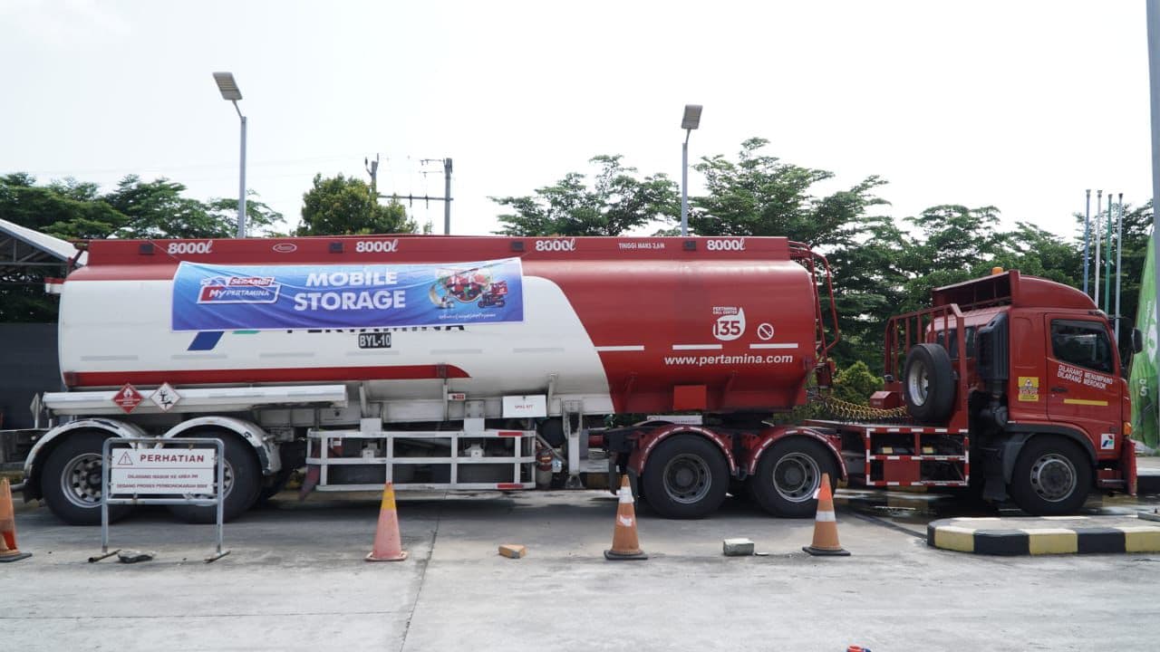 Ilustrasi: Truk tanki BBM Pertamina. (Dok. Pertamina) - Image
