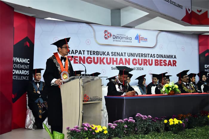 Dies Natalis ke-41, Universitas Dinamika Lahirkan Guru Besar Pertama di Bidang Teknologi Pembelajaran - Image