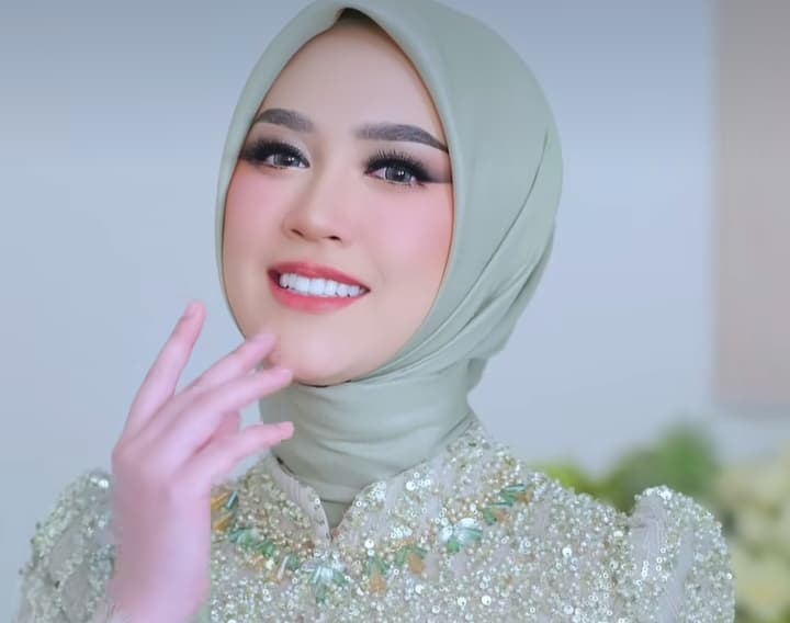 Happy Asmara. (Instagram @melatyjasinne) - Image