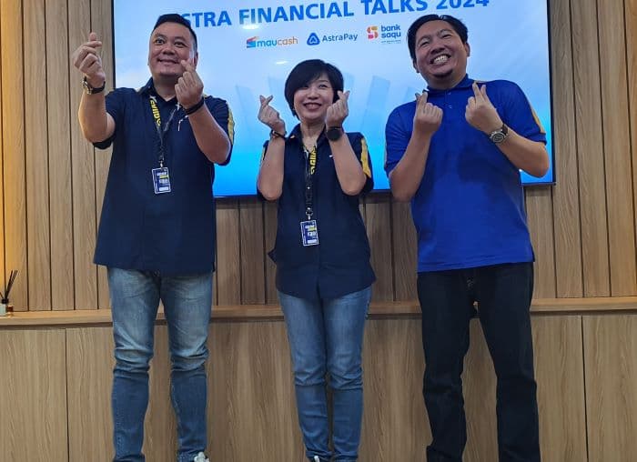 Gelaran GIIAS mendongkrak outstanding financial technology (fintech) peer-to-peer lending Maucash. (Agas Hartanto/Jawa Pos) - Image