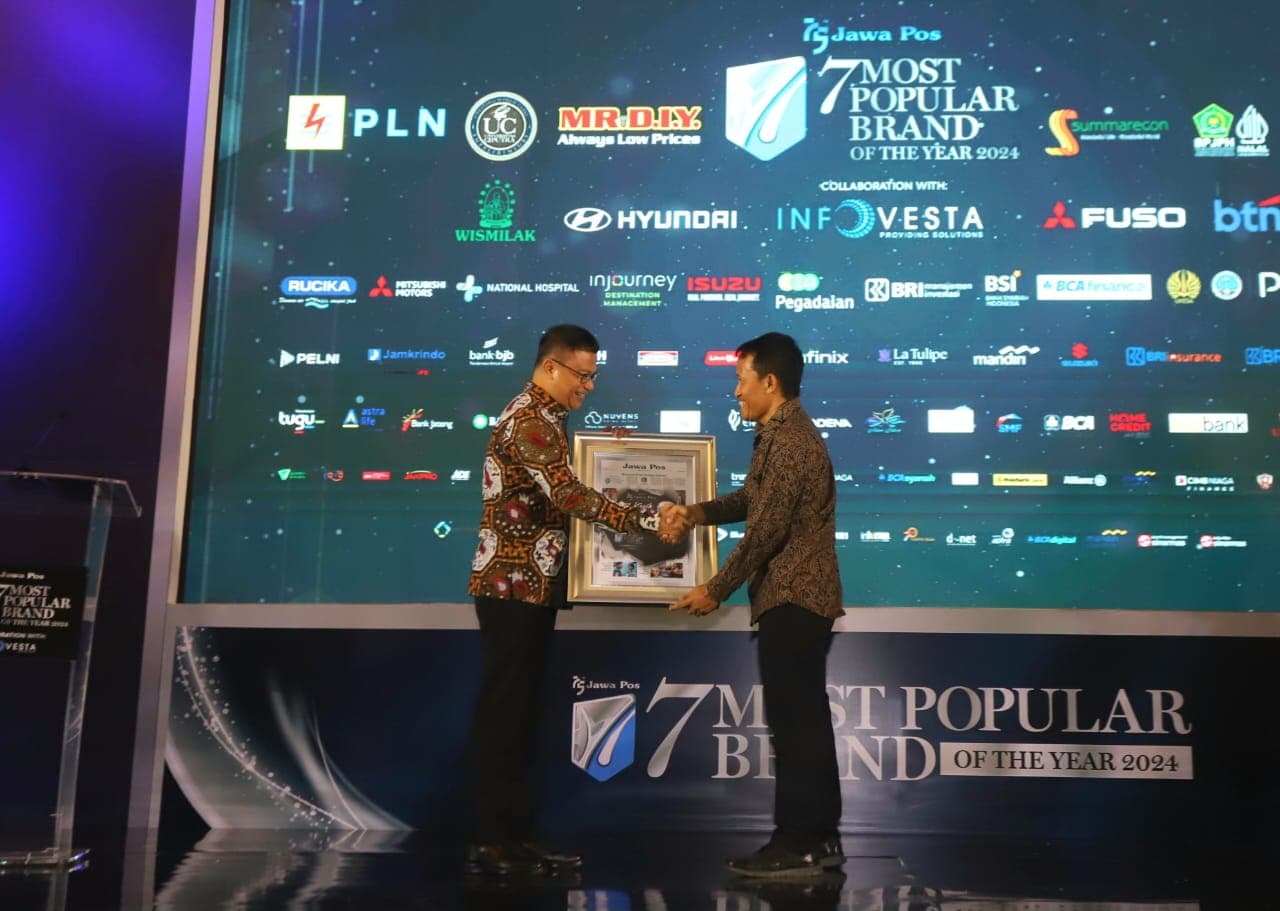 Acara ceremony awards program Jawa Pos 7 Most Popular Brand of the Year 2024 mulai digelar di Balai Kartini, Jakarta, Selasa (3/9). (Dery Ridwansah/JawaPos.com) - Image