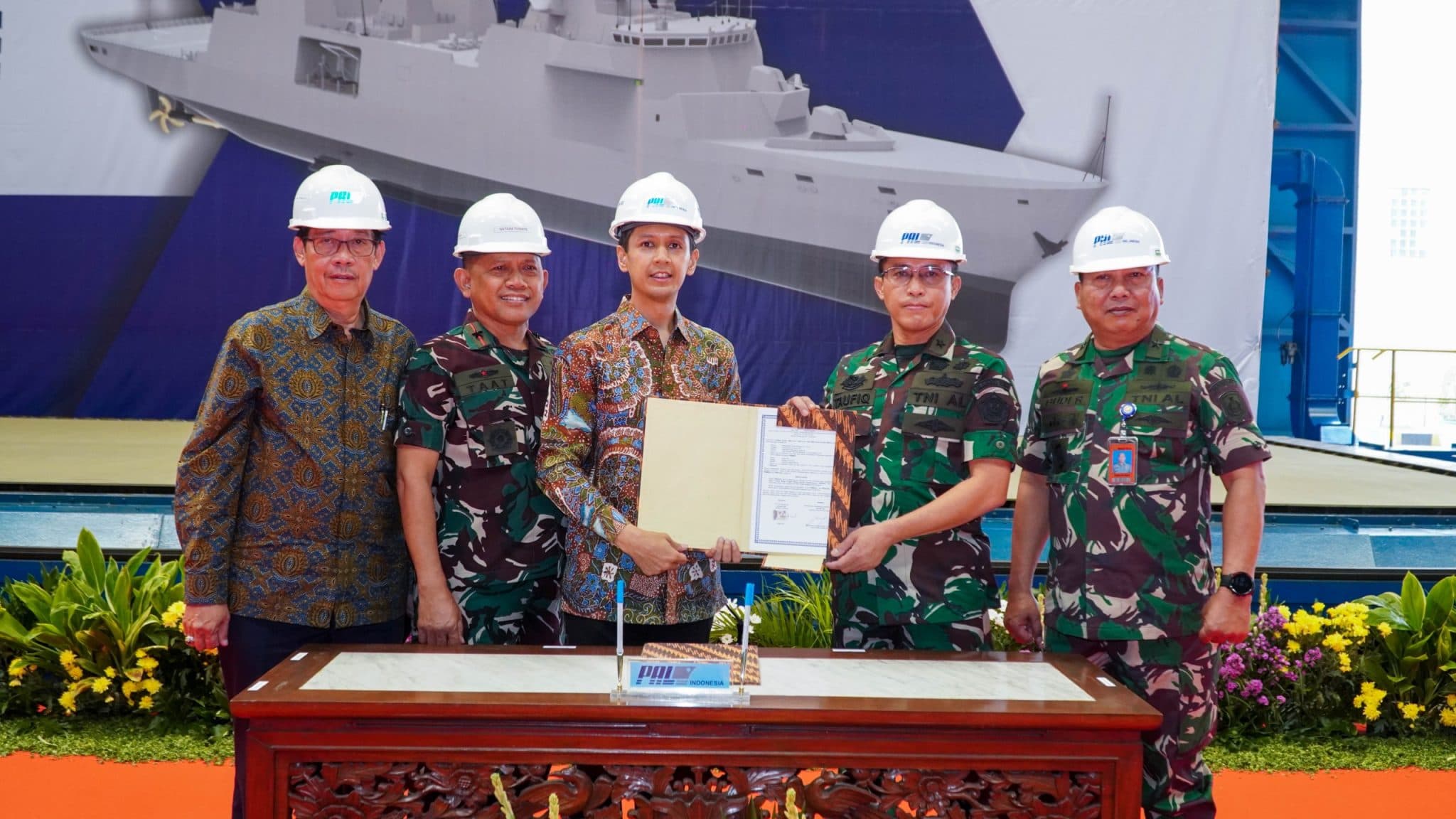 Kemhan dan PT PAL Tanda Tangan berita acara terkait pembangunan Fregat Merah Putih. (PT PAL Indonesia) - Image