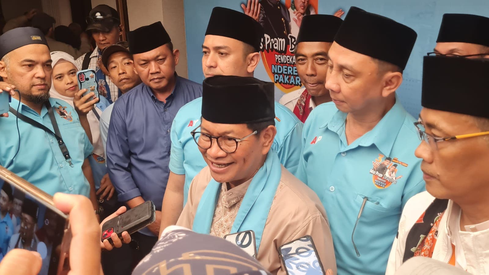 Urai Kemacetan Jakarta, Pramono Akan Buka Kembali Trayek JakLingko yang Ditutup - Image