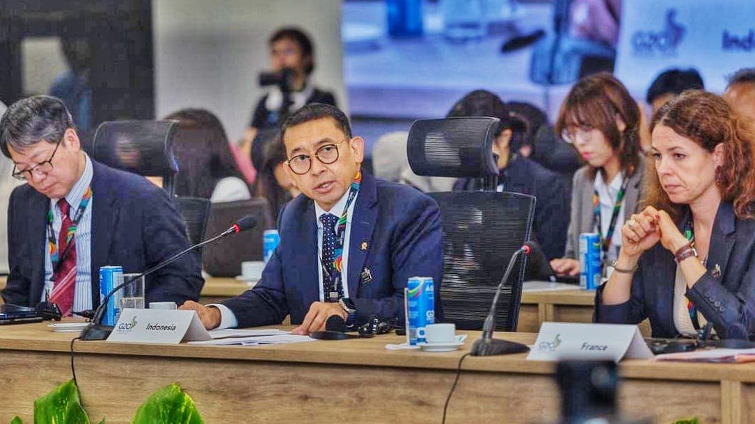 Menteri Kebudayaan Fadli Zon (tengah) di forum pertemuan Menteri Kebudayaan di G20 di Brasil (8/11). Foto : Humas Kementerian Kebudayaan - Image