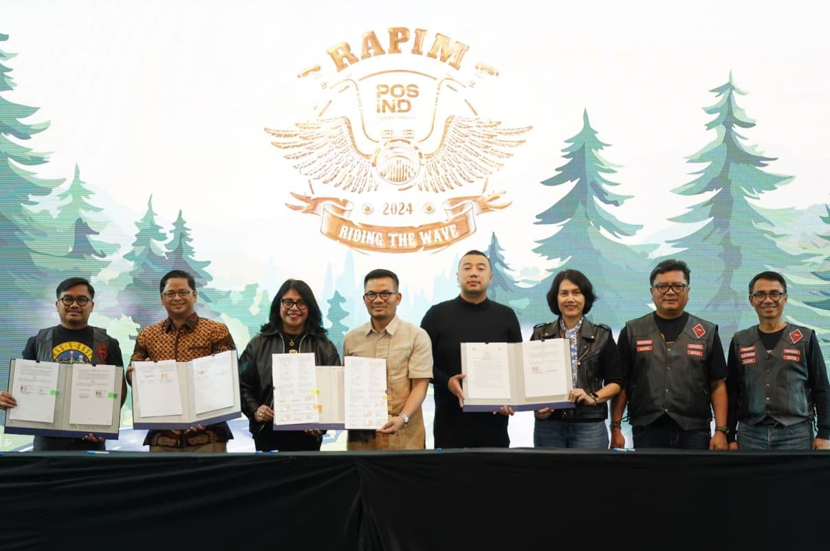 Erspo, mitra resmi PSSI untuk Jersey dan Apparel Tim Nasional, jalin kerja sama strategis dengan Pos Indonesia Persero. (Istimewa) - Image