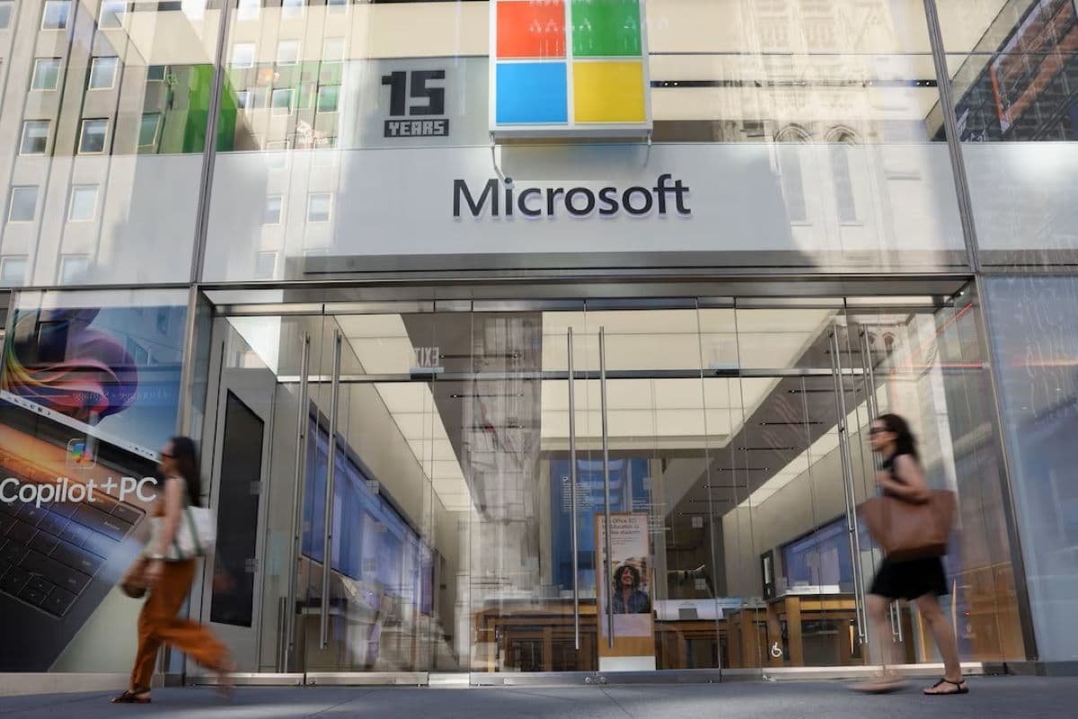 Ilustrasi Microsoft Experience Center. (Kent J. Edwards/Reuters) - Image