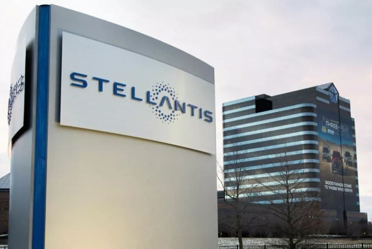 Stellantis. (carscoops.com) - Image