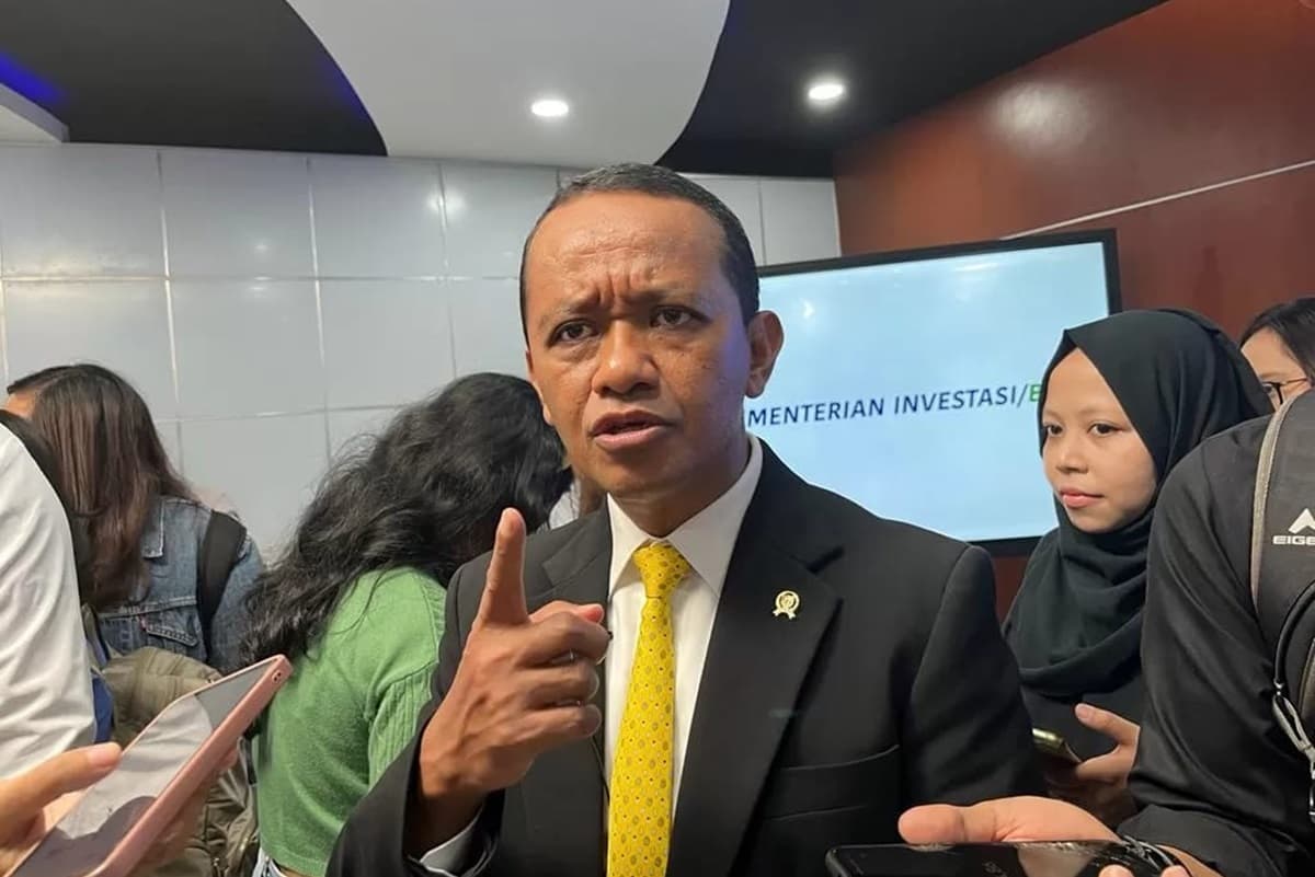 Menteri Energi dan Sumber Daya Mineral (ESDM) Bahlil Lahadalia. (Nurul Fitriana/JawaPos.com) - Image