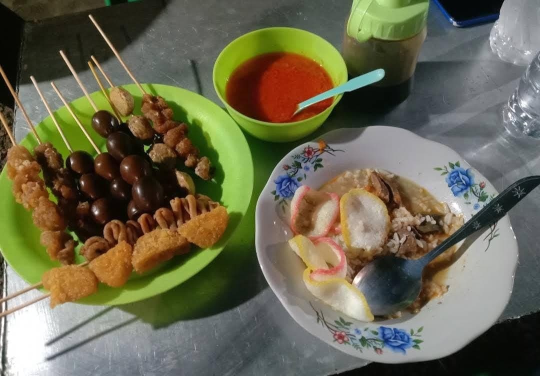 Panduan 8 Spot Wisata Kuliner Malam Populer Jakarta: Dari Kaki Lima Legendaris hingga Resto Modern di Tepi Pantai - Image