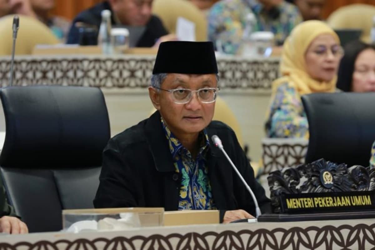 Menteri PU Dody Hanggodo saat rapat bersama DPR. (ANTARA) - Image
