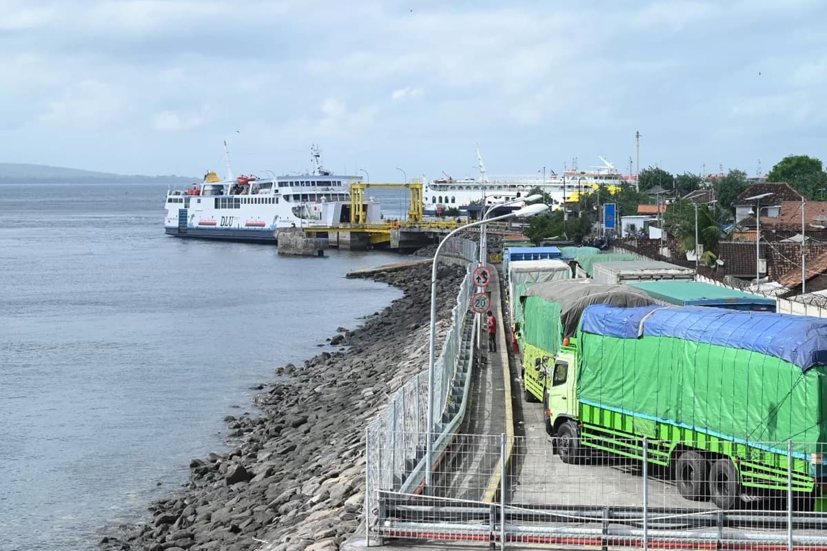 Gubernur Jawa Timur Khofifah Usulkan Tambah Kapal di Penyeberangan Ketapang-Gilimanuk, Gapasdap: Justru Perlu Dermaga Baru - Image