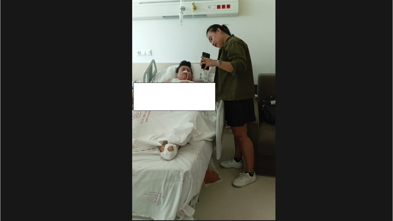 Nopi Karyadi,29, saat dirawat di rumah sakit di Turki, usai terjatuh dari lantai 5 saat hendak kabur keluar dari apartemen Mr. Emeka Paul. (Istimewa) - Image