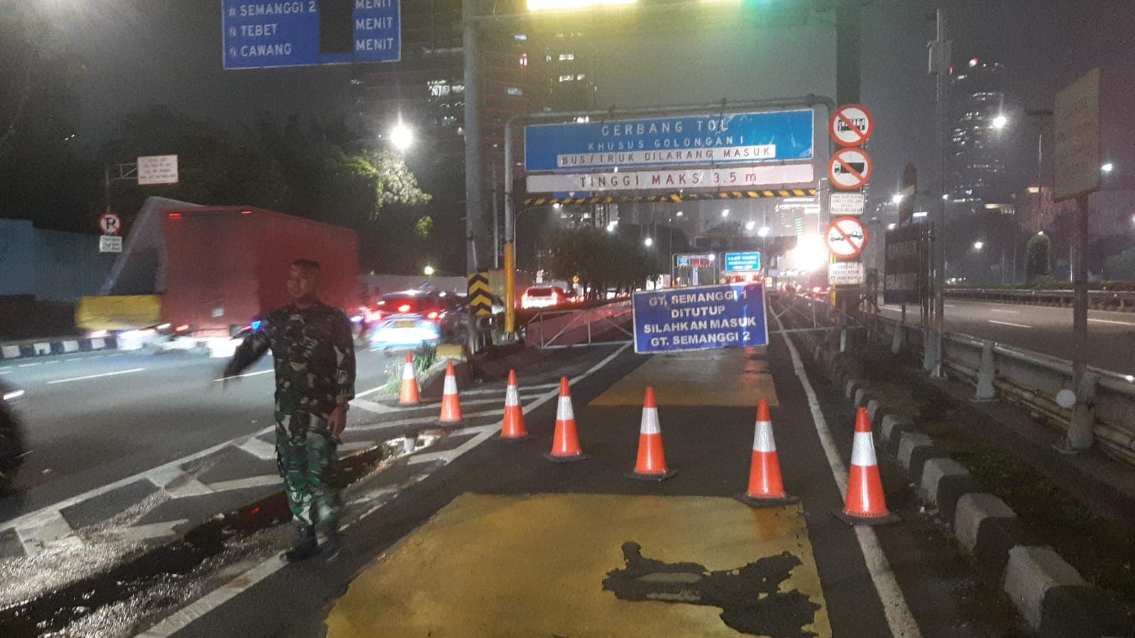 Sejumlah Gerbang Tol Dalam Kota Masih Ditutup Sementara, Simak Jadwal Penutupan dan Jalur Alternatif Pilihan - Image