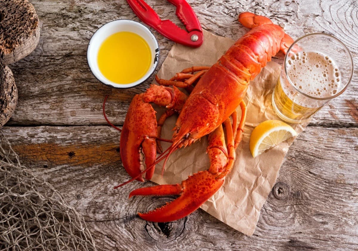 6 Teknik Memotong Ekor Lobster yang Wajib Dikuasai, Bisa Buat Hidangan Jadi Lebih Sempurna - Image