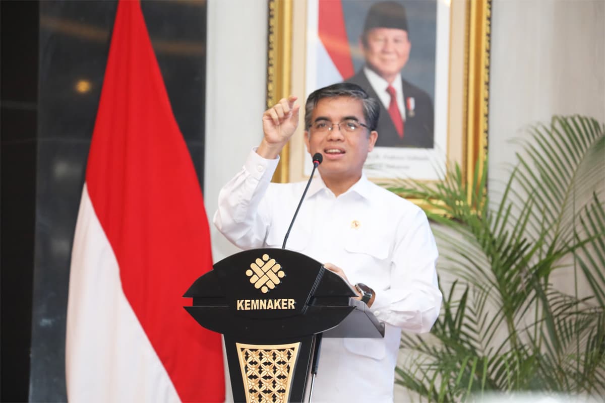 Soal UMP 2026, Kemnaker Minta Gubernur Umumkan Besaran Kenaikannya Paling Lambat 24 Desember 2025 - Image