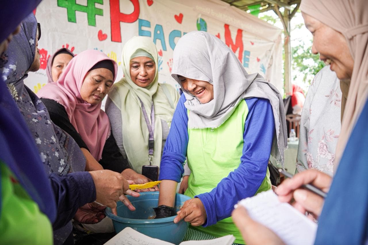 Eks Menparekraf Sandiaga Uno Tegaskan Perempuan Harus Bisa Mandiri dan Punya Kesetaraan dalam Berkarya - Image