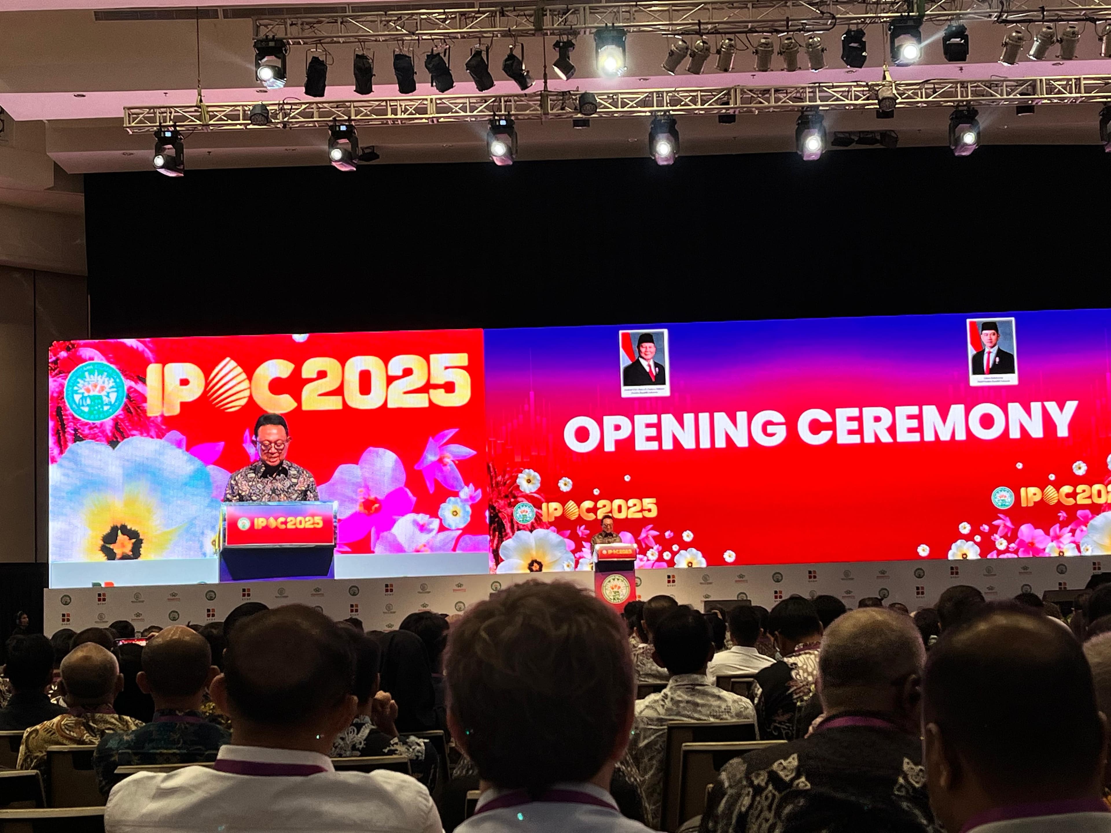 Catatan: Foto: Ketua Umum Gabungan Pengusaha Kelapa Sawit Indonesia (GAPKI), Eddy Martono. (Nanda Prayoga/JawaPos.com) - Image