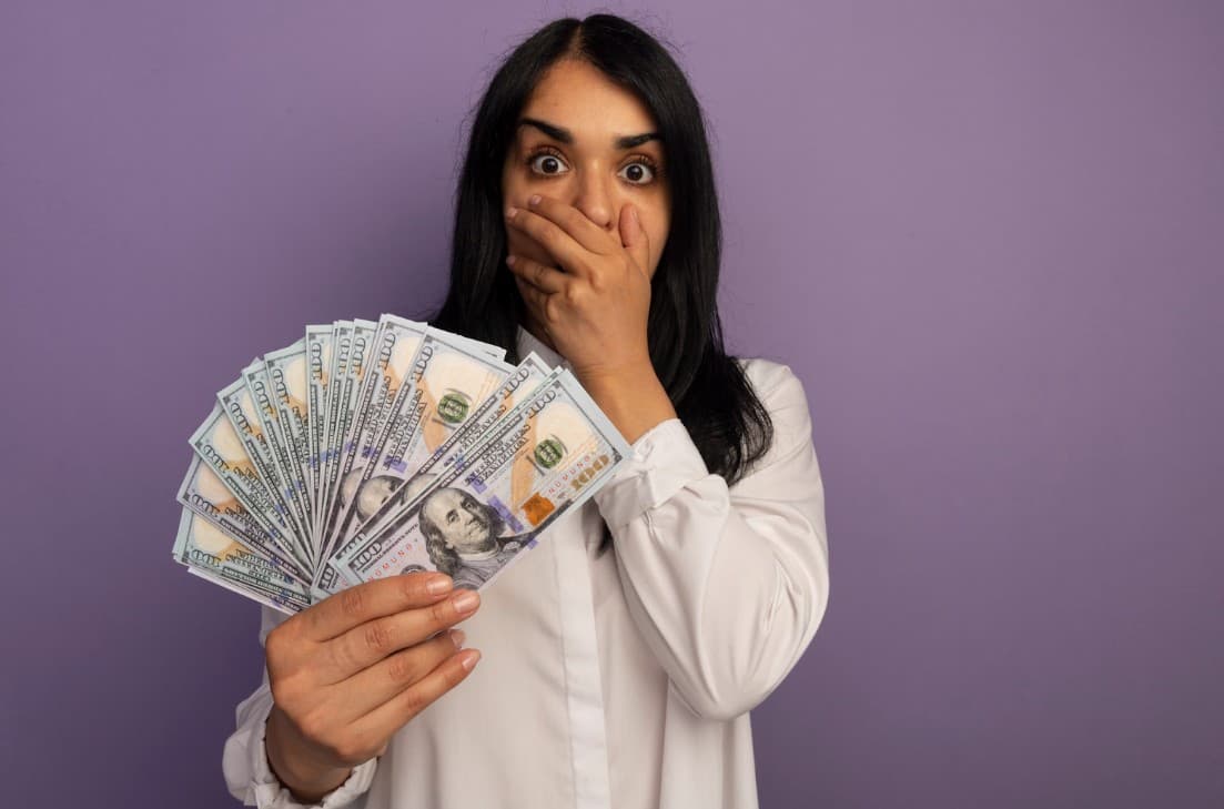 Sejumlah weton wage yang diramalkan memiliki rezeki yang sangat banyak meski kerjanya tidak berat. (dok: freepik) - Image