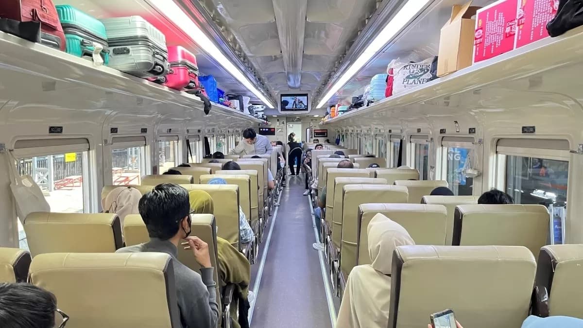 4 Jadwal Kereta Yogyakarta–Malang Paling Stabil, Pilihan Favorit Penumpang Hemat Sepanjang Tahun - Image