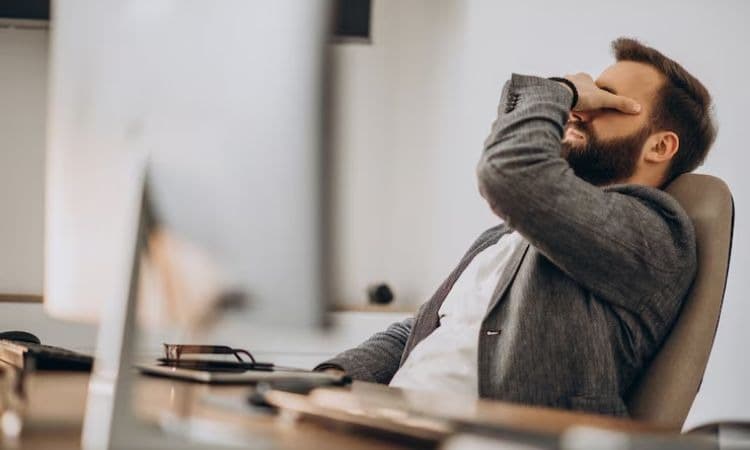 3 Zodiak Pekerja Keras Ini Terlalu Fokus Berkarir Sampai Mengabaikan Kehidupan Asmara - Image