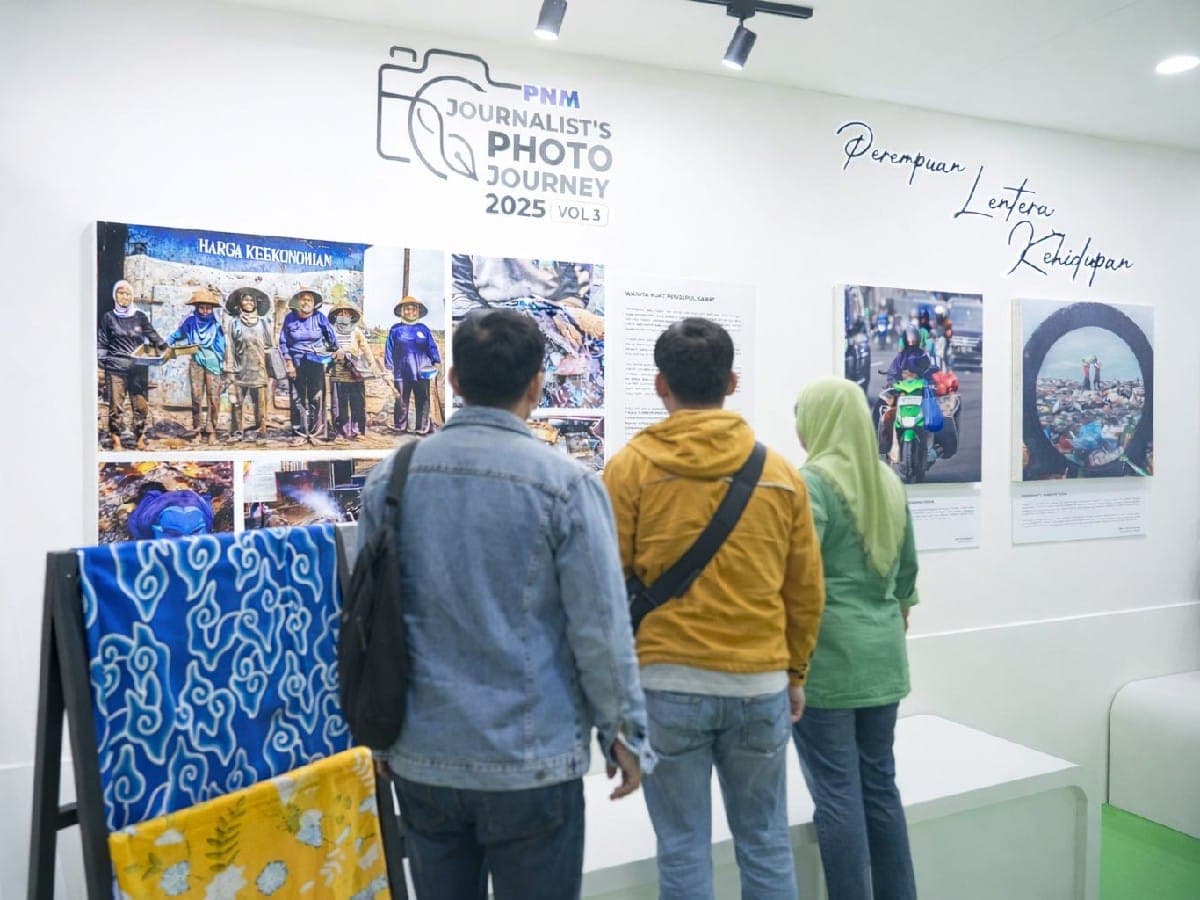 PNM Perkuat Narasi Pemberdayaan Lewat Potret “Perempuan Lentera Kehidupan” di MRT Bundaran HI - Image