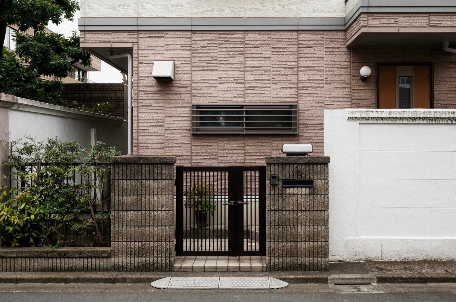 Ilustrasi fengshui pagar dan atap rumah (freepik) - Image