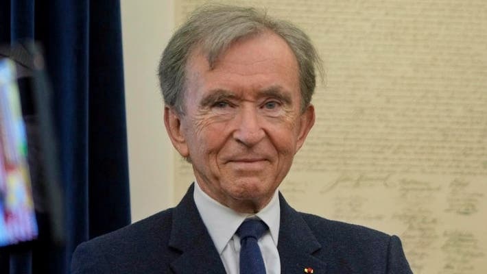 Ancaman Tarif 200 Persen Donald Trump terhadap Anggur Prancis Menggerus Kekayaan Bernard Arnault - Image