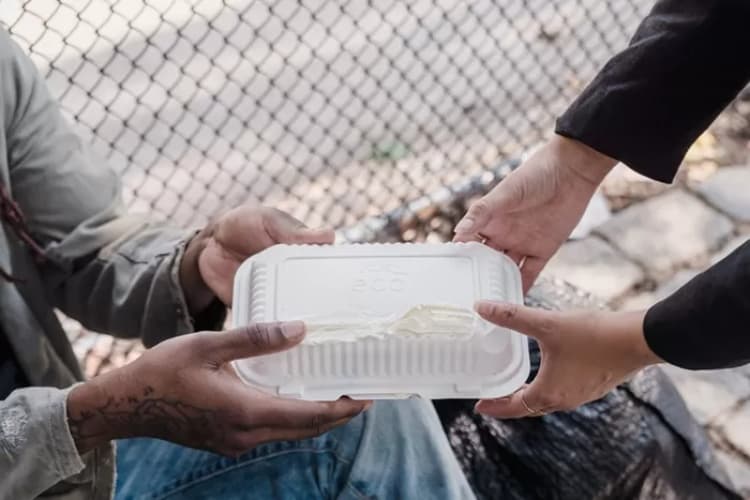 7 Amalan Sederhana yang Dilakukan di Bulan Ramadhan Agar Diberikan Keberkahan Hidup Dunia dan Akhirat - Image