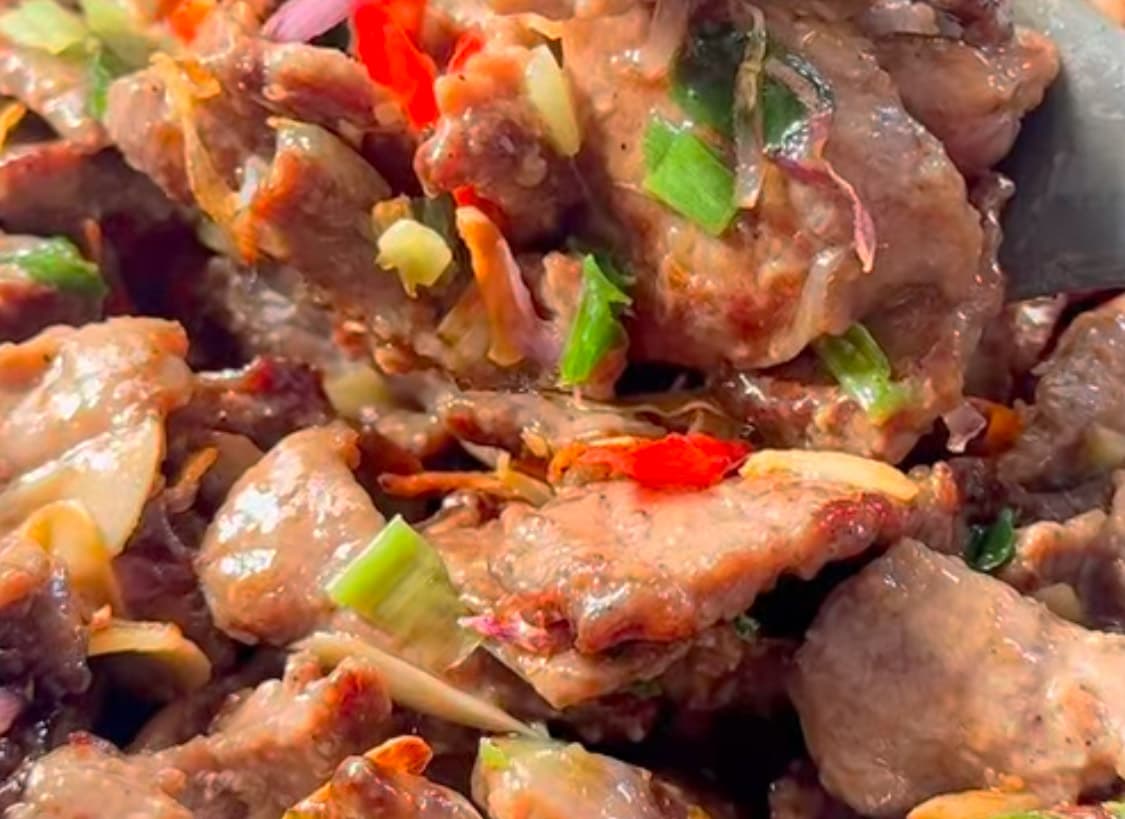 Potret daging goreng cabai garam yang empuk dan pedas gurih. (Sumber:&nbsp;instagram.com/@nazhira.nurayu) - Image