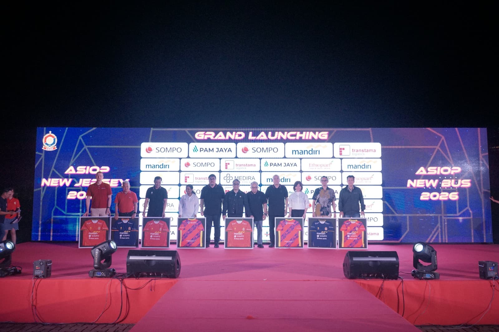 Misi “Rise the World” Digaungkan ASIOP, Akademi Sepak Bola Indonesia Launching Jersey dan Bus Terbaru - Image