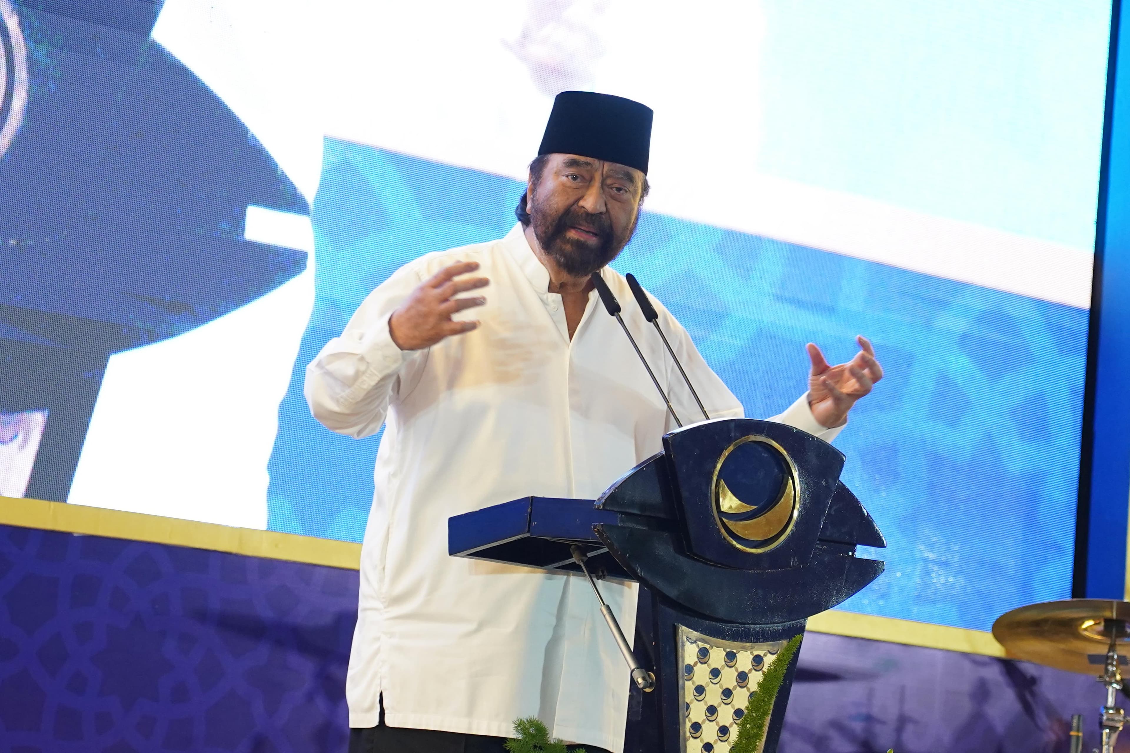 Surya Paloh Minta Kader NasDem Jadikan Spirit Ramadhan untuk Membangun Bangsa - Image