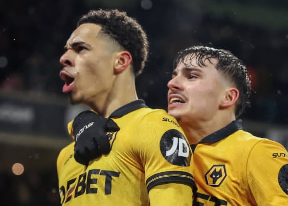 Wolves menyindir empat pemain Arsenal di media sosial setelah hasil imbang 2-2 di Molineux. (Istimewa) - Image