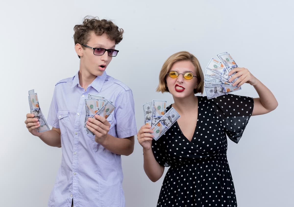 5 Weton Diprediksi Ketiban Rezeki Besar Setelah Tahun Baru Imlek 2026, Kekayaannya Naik Tingkat - Image