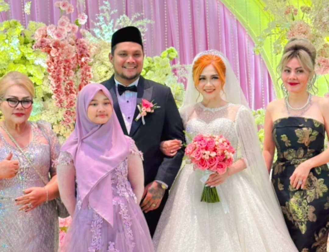 Di Pernikahan Virgoun dan Lindi Fitriyana, Marshel Widianto Berteriak 'Aaa...' - Image