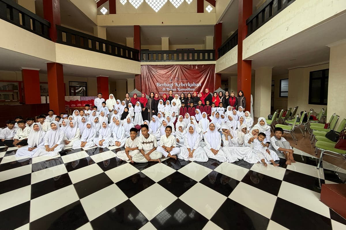 PIA Fraksi PDIP DPR RI Ingin Ramadhan jadi Pemersatu Sosial - Image