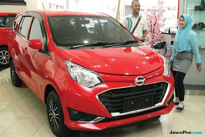 DAIHATSU SIGRA (JAWA POS PHOTO) - Image