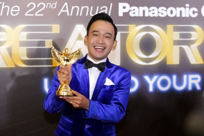 Ruben Onsu meraih penghargaan dalam ajang penghargaan Panasonic Gobel Awards 2019 di Jakarta, Jumat (6/12/2019).  Ruben Onsu menyabet penghargaan sebagai Presenter Entertainment Variety &amp; Talkshow Terfavorit pada ajang Panasonic Gobel Awards (PGA) 201 - Image