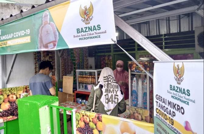 Bentuk kegiatan pemberdayaan yang dilakukan Baznas dalam mengelola dana ZIS yang diterima dari para dermawan. (Baznas for JawaPos.com) - Image