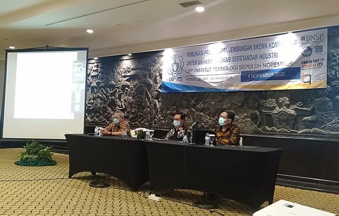 Prosesi peluncuran Lembaga Sertifikasi Profesi untuk Fakultas Vokasi Institut Teknologi Sepuluh November (ITS) Surabaya. Rafika Yahya/JawaPos.com - Image