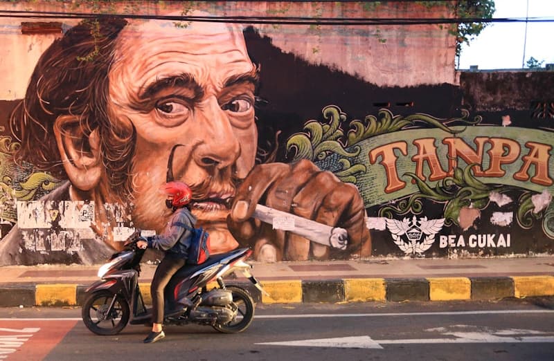 KAMPANYE CUKAI ROKOK: Mural lebih artistik dari sekadar aksi vandalisme karena mengandung pesan tertentu - Image