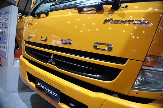 Menguak Rahasia Mitsubishi Fuso Perkuat Citra Top Brand Kendaraan Niaga di Indonesia - Image