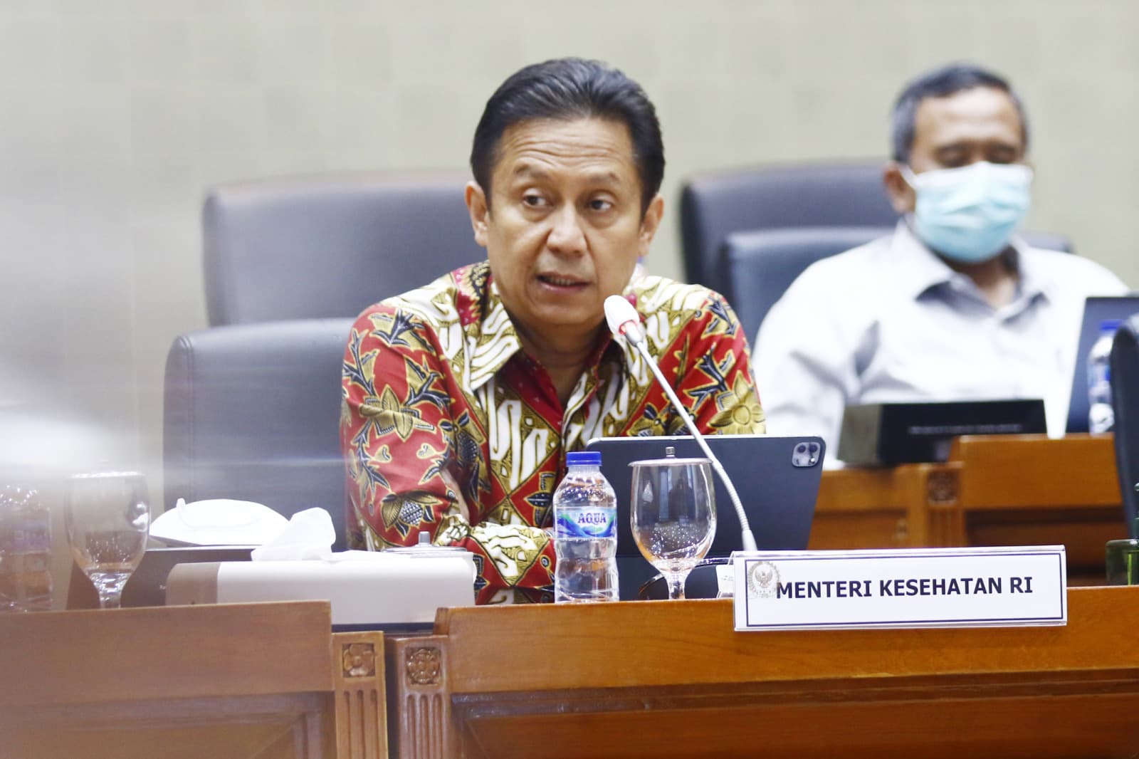 Menteri Kesehatan Budi Gunadi Sadikin saat rapat kerja dengan Komisi IX DPR di Kompleks Parlemen Senayan, Jakarta, Rabu (30/11/2022). Raker tersebut membahas mengenai peningkatan capaian bulan Imunisasi Anak Sekolah (BIAS) dan Bulan Imunisasi Nasional (BI - Image
